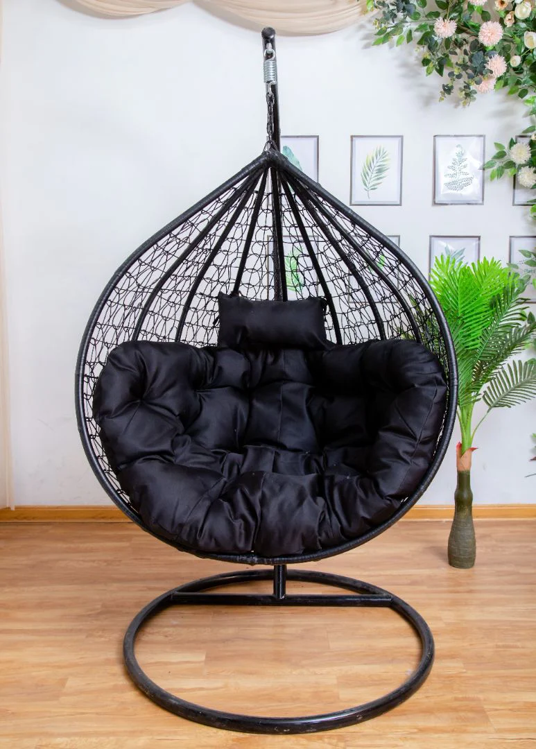 Single Egg chairs